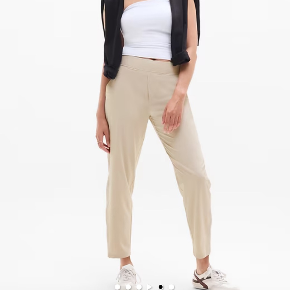 Athleta Women's Soft Gray Ankle Pants